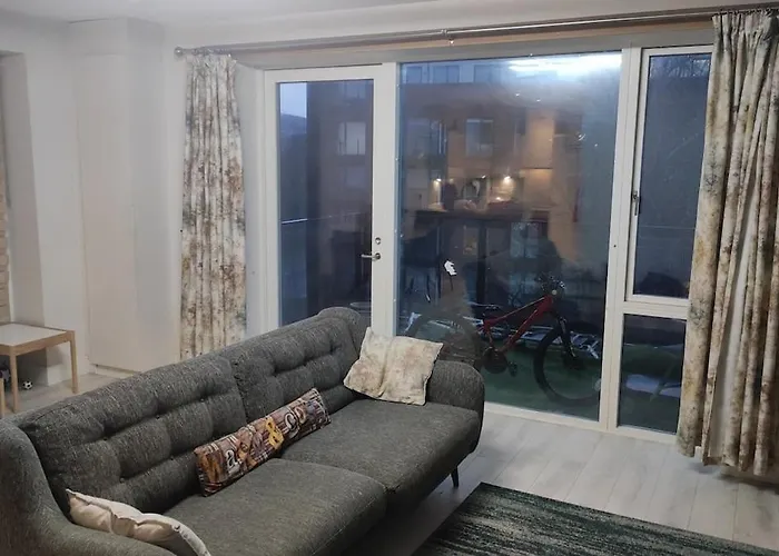 Luxurious Apartment, Right At Luas,tram Stop